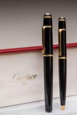 CARTIER - Ensemble de deux stylos dont  un STYLO...