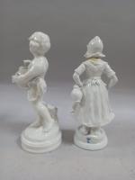 CAPODIMONTE d'après F. KESSLER (1792-1882), deux sujets  en porcelaine...