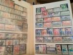 Ensemble de timbres de France, Maroc et autres. Neuf classeurs,...