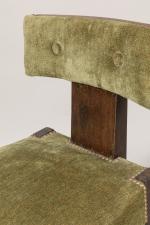 André Sornay (1902-2000)
Chaise d'appoint capitonnée de tissu vert à quatre...