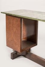 André Sornay (1902-2000)
Longue table basse de forme rectangulaire à double...