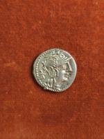 128 BC
DENIER CAECILIA : Tête casquée de ROME Rv Déesse...