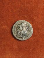 56 BC
DENIER MEMMIA : Tête barbue de QUIRINIUS, QVIRINVS derrière,...