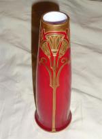 Autriche ?
Vase de forme cylindrique en verre rouge à décor...