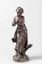Hippolyte Moreau (1832-1927)
" La timide "
Bronze à patine brune nuancée....