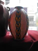Boch. Vase de forme ovoïde en céramique blanche craquelée à...