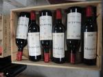 12 bouteilles rouge. MOUTON-CADET. 1988. Baron Philippe de Rothschild. Niveau...