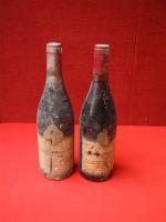 2 bouteilles rouge de Chambolle Musigny 1982 Etiquettes abimées ;...