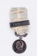 France et Japon XXe siècle - Médaille coloniale avec barrette...