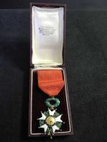 France IIIe République - Légion d'honneur, étoile de chevalier en...