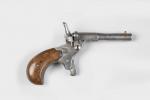 Pistolet "cycliste" fin XIXe sècle, calibre 6mm, plaquettes de crosse...