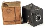 Coronet D20 Box et sa boite en carton. ca. 1930....