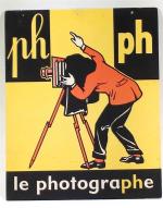 Le Photographe. Alphabet scolaire. ca. 1910. (20 x 25)