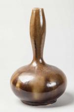 Clément MASSIER (1845-1917). Vase soliflore de forme japonisante en céramique...