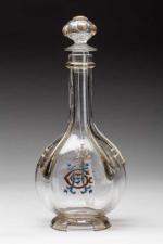 Émile GALLE (1846-1904). Carafe en verre émaillé de forme pansue....