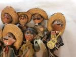 Lot de 7 marionnettes Mexique bois, composite, tissu et plastique,...