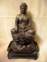 SCULPTURE en bronze doré figurant Bouddha en Bhûmisparsha-Mudra, ou mudra...