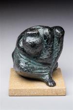 Georges OUDOT (1928-2004). " Femme accroupie ". Bronze à patine...
