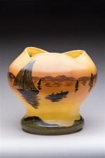 LEGRAS. Vase de forme bulbe en verre émaillé polychrome à...
